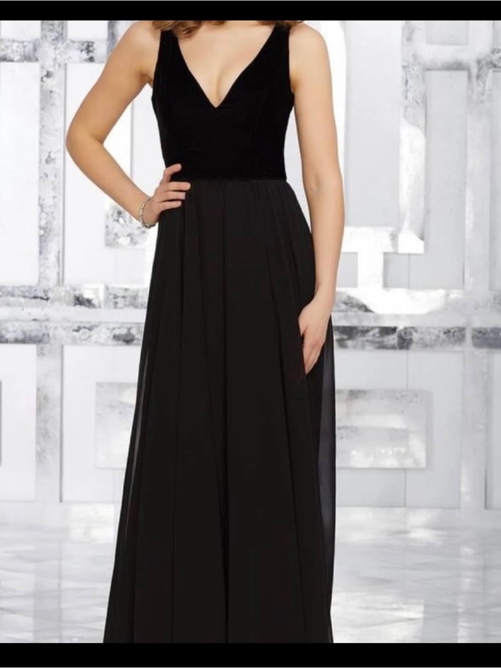 Mori Lee Black V-Neck Sleeveless Maxi Dress